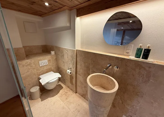 Swiss Near Flims Daire Trin