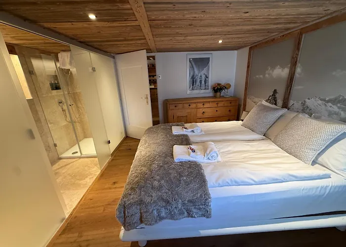 Swiss Near Flims Daire Trin