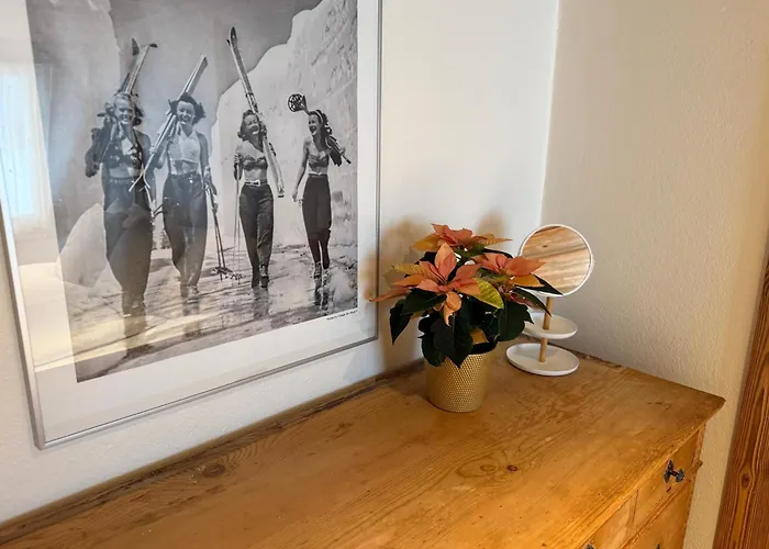 Swiss Near Flims Daire Trin